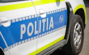 În 8 octombrie, copilul ar fi intrat într-o societate comercială din municipiu, de unde ar fi furat o sumă de bani