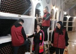 Nea Mărin continuă aventura Poftiți pe la noi! Poftiți la târg: împreună cu o echipă nouă de vedete ajunge la Cricova și Chișinău