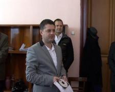 Fost deputat de Gorj, dublă tentativă de sinucidere: A înghiţit 20 de pastile şi a încercat să se arunce pe geam la spital