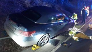 Șofer călcat de propria mașină după ce a uitat să-i tragă frâna de mână. Bărbatul coborâse să-și facă nevoile