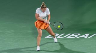 Simona Halep a învins-o a treia oară pe Gabriela Ruse şi urmează să joace în sferturi, la Dubai, cu Ons Jabeur