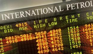 Cotație record a petrolului, după ce Rusia a trimis armata în Ucraina. Barilul Brent, la cel mai ridicat nivel din ultimii 7 ani