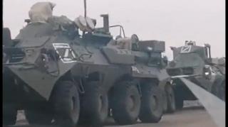 Blindate marcate cu ”Z” au intrat în Ucraina. Soldații ucraineni ar fi îndemnați să-și deseneze același semn pe uniforme dacă trec în tabăra adversă