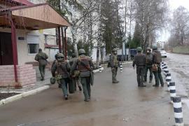 Bărbaţii între 16 şi 60 de ani au interzis să iasă din ţară. Anunţul autorităţilor ucrainene