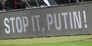 Rușii, sancționați și de FIFA. Fără meciuri internaționale în Rusia, nu se va folosi drapelul țării şi nu se va intona imnul