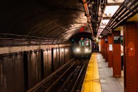 Băiatul a fost înjunghiat în picior