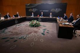 Financial Times: Plan de pace în 15 puncte între Rusia și Ucraina