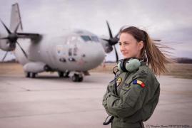 „Sunt oameni al căror destin este să treacă cu strălucire meteorică prin viață”. Scrisoare emoţionantă de la pilotul Diana Diaconu pentru eroii căzuţi la Constanţa