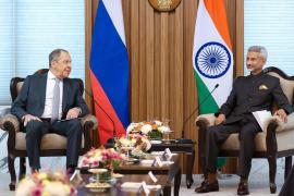 Lavrov: "Rusia apreciază răspunsul Indiei la criza din Ucraina". "Preferăm dialogul şi diplomaţia pentru soluţionarea conflictelor", spun indienii