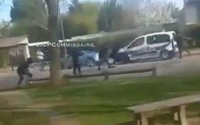 "Omorâţi-i". Scene ireale în Franţa: doi poliţişti atraşi într-o ambuscadă "organizată perfect". Cum au reuşit să scape cu viaţă