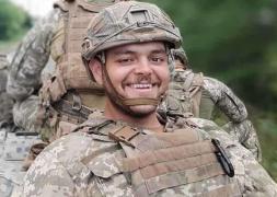 Un soldat britanic care luptă în Mariupol, obligat să se predea. Mesaj sfăşietor pentru apropiaţi: "Dacă ar fi avut un singur glonț rămas, ar fi tras cu el"