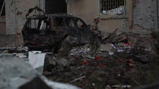 Zelenski spune că soldaţii ruşi ar lăsa mine lângă cadavrele celor ucişi pentru a-i răni pe salvatorii ucraineni