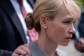 O femeie și-a înscenat răpirea ca să poată fugi cu amantul. Acum riscă o pedeapsă de 25 de ani de închisoare