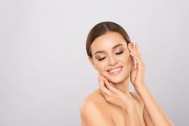 (P) Ai grijă de pielea ta în timpul sezonului cald! 3 metode prin care să previi și să reduci hiperpigmentarea