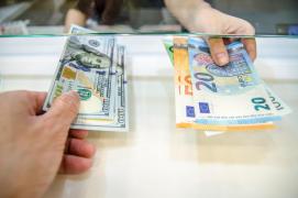 curs valutar euro dolar