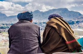 Talibanii interzic cuplurilor afgane să ia masa împreună în oraş. Regula se aplică inclusiv celor căsătoriţi