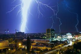 Alertă meteo de vreme severă în România. Ploi torențiale, grindină și vijelii în 14 judeţe. Prognoză specială pentru Bucureşti