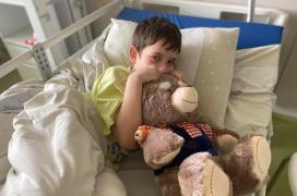 "Prin ce a trecut acest băiat este de neimaginat". Povestea micuţului Ilie din Mariupol, căruia mama i-a murit în braţe, în timp ce-l îmbrăţişa