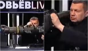 "Vedeți jucăria asta?". Propagandistul rus Vladimir Soloviov a adus în platou un lansator Nlaw, capturat din Mariupol