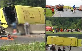 A supraviețuit în autocarul „morții", dar retrăiește la nesfârșit tragedia de la Perşani, în care patru oameni au murit și alți zeci au fost răniți