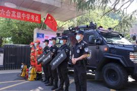 Opt chinezi, arestaţi în urma unui atac brutal asupra unui grup de femei. Incidentul a stârnit un val de furie