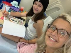 O adolescentă a fost diagnosticată, după luni de chinuri, cu 2 boli cumplite