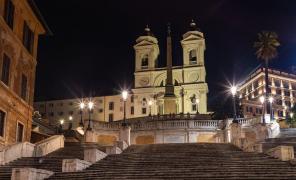 Treptele Spaniole sunt unul dintre cele cele mai cunoscute repere din Roma, Italia