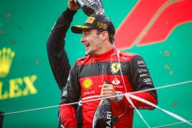 Charles Leclerc învinge în Austria şi reintră în lupta pentru titlu