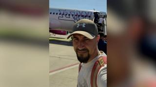 Adrian, un tânăr din Chitila, este căutat de polițiști. A dispărut în urmă cu două zile, după ce s-a cazat la o pensiune din Deva