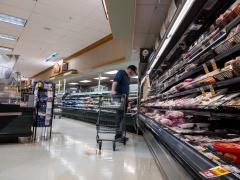 Mega Image a primit o amendă de aproximativ 2 milioane de euro.