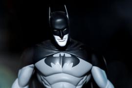 Organizatorii unui concurs care își propunea să afle cine este Batman, arestaţi în Egipt. Acuzaţiile oficiale care li se aduc