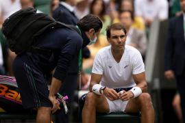 Rafa Nadal s-ar putea retrage din semifinala de la Wimbledon