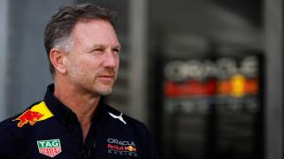 Managerul RedBull din Formula 1, Chris Horner, surprins vorbind la telefon în trafic