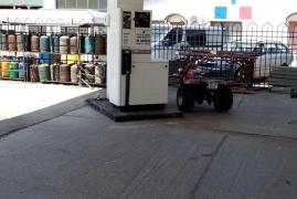 Staţie de carburanţi din Constanţa, amendată după ce a încărcat butelii de uz casnic fără autorizaţie. Un locatar din zonă a reclamat mirosul