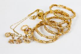 Ce cadou să-i oferi fiicei tale cu ocazia majoratului?