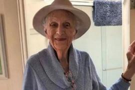 O bătrânică a murit în chinuri groaznice, după ce i s-a dat să bea lichid de spălat vase în loc de suc