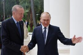 Apropierea dintre Putin și Erdogan alarmează Occidentul. Turcia va plăti gazul rusesc în ruble și poate ajuta Rusia