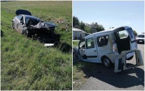 Două persoane au murit, iar un copil este în stare gravă, după ce două mașini s-au ciocnit pe un drum din Buzău