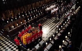 Ziua marii despărțiri, plină de simboluri. Cele mai emoționante imagini de la funeraliile Reginei Elisabeta a II-a