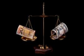 Dolarul a înregistrat un nou record. Moneda americană, cotată la 5,1379 lei. CURS BNR 27 septembrie 2022