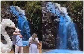 Cei doi au schimbat culoarea apei cascadei