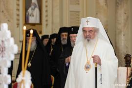 Patriarhul Daniel: Să nu oprim rugăciunea, chiar dacă se întrerupe curentul electric