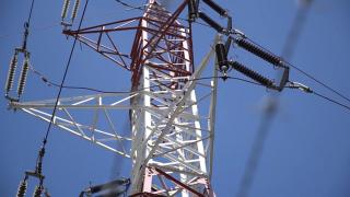 Companiile din energie au profituri uriaşe, dar nu-şi uită nici angajaţii