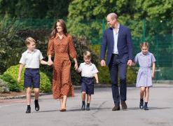 Prinţul William şi Kate Middleton, alături de copii