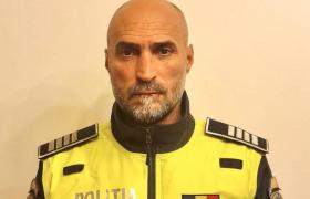 Un poliţist din Bucureşti a salvat o femeie care s-a aruncat în Dâmboviţa. Cosmin nu s-a gândit nicio clipă că îşi pune viaţa în pericol