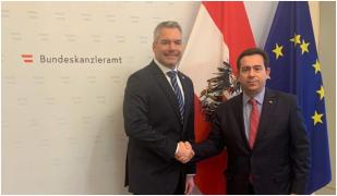 Şi Grecia ne vrea în Schengen: "Ar fi în beneficiul întregii Uniuni Europene". Ce au discutat ministrul elen al migraţiei şi cancelarul austriac