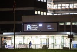 Modul "barbar" în care o bătrână cu demență a fost îngrijită timp de 3 zile pe holurile unui spital din Liverpool: "Mi-aș dori să fiu moartă, nu vreau să fiu aici"