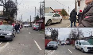 Un bărbat din București a încercat să își ucidă soția și să dea foc casei când au ajuns polițiștii. Copilul cuplului se afla și el în locuință
