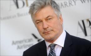 Alec Baldwin revine în rolul principal din filmul "Rust", după ce a fost acuzat de omor din culpă în cazul morţii Halynei Hutchins