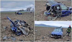 Sfârşit tragic pentru doi adolescenţi din Tulcea: Maşina în care se aflau a ajuns pe un câmp şi s-a făcut bucăţi. Şoferul este în comă